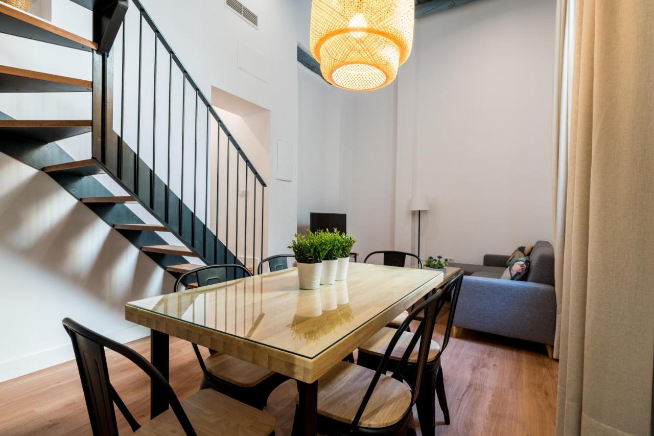 Apartamentos Leoncillos Севиля Екстериор снимка