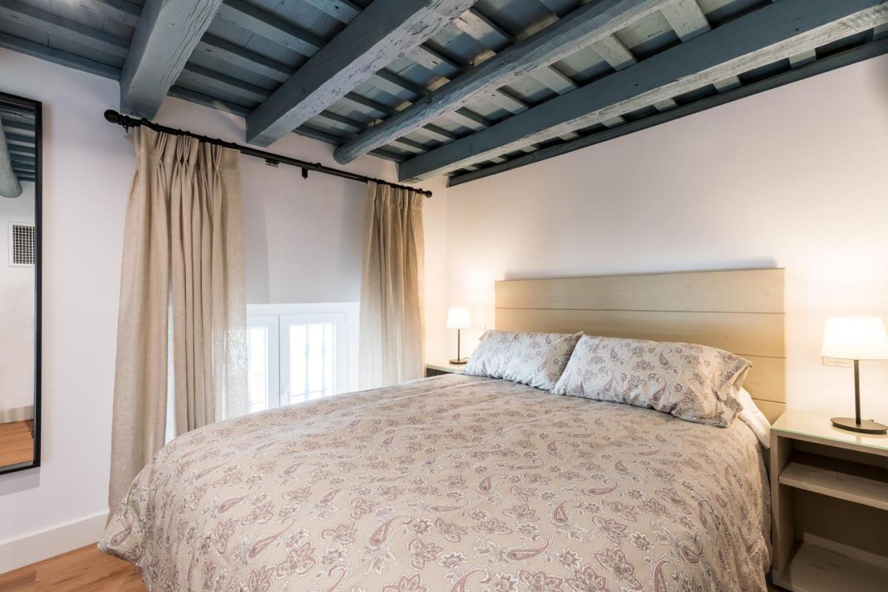 Apartamentos Leoncillos Севиля Екстериор снимка