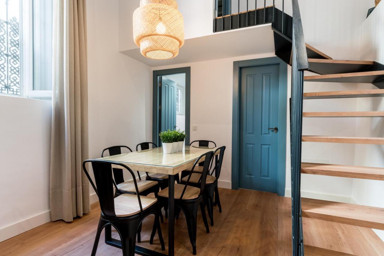 Apartamentos Leoncillos Севиля Екстериор снимка