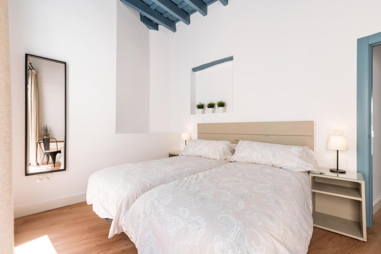 Apartamentos Leoncillos Севиля Екстериор снимка