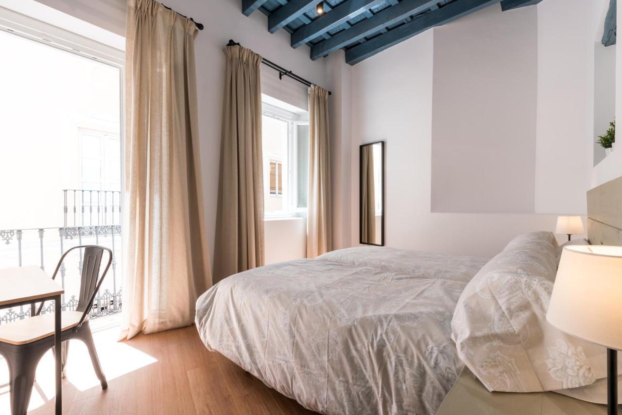 Apartamentos Leoncillos Севиля Екстериор снимка