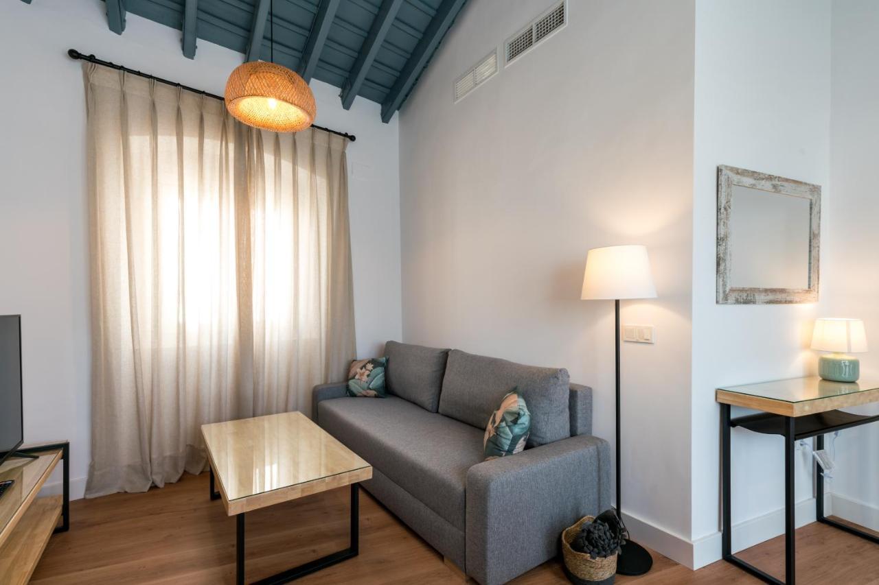 Apartamentos Leoncillos Севиля Екстериор снимка