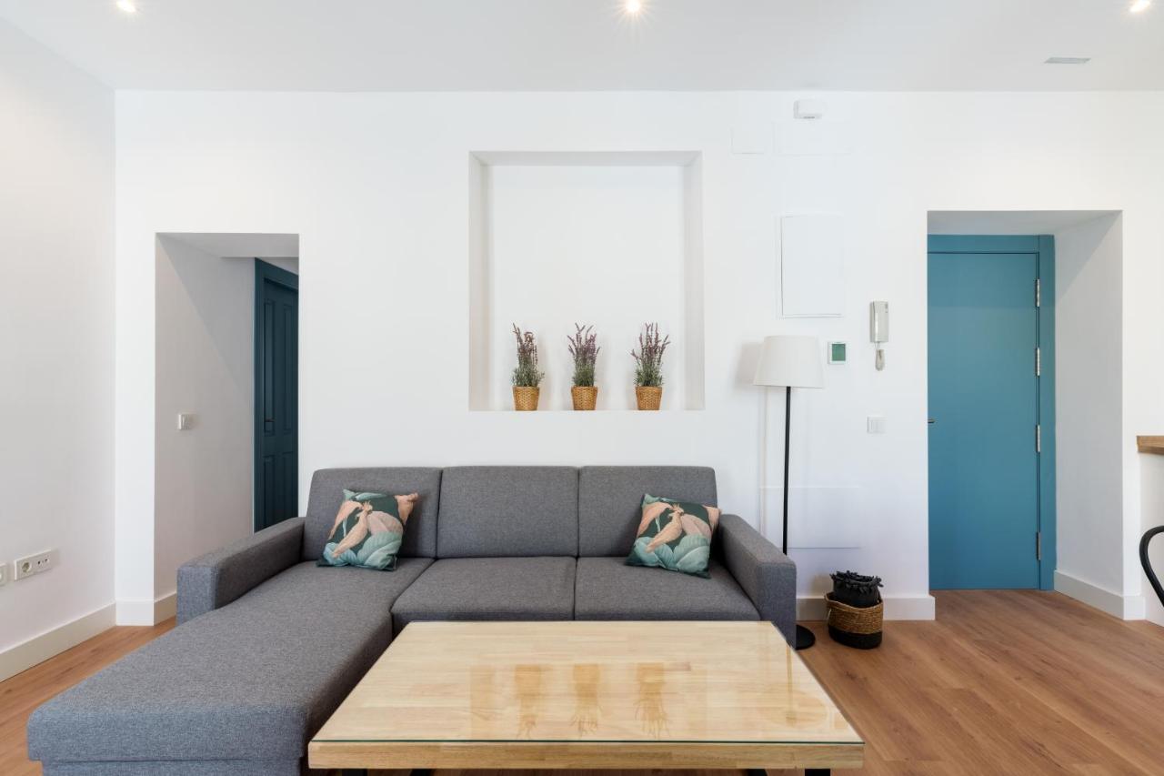 Apartamentos Leoncillos Севиля Екстериор снимка